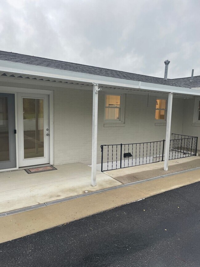 Photo - 4 BR 3 BA house on corner lot