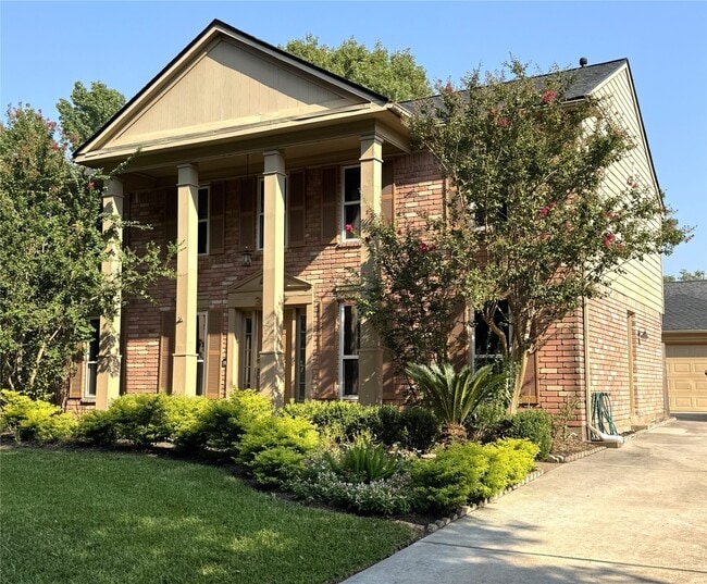 Photo - 3815 Flintrock Ln