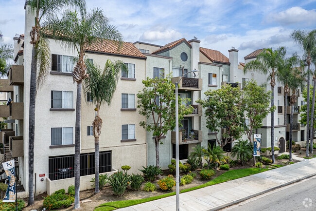 11615 E Firestone Blvd Norwalk, Los Angeles, CA 90650