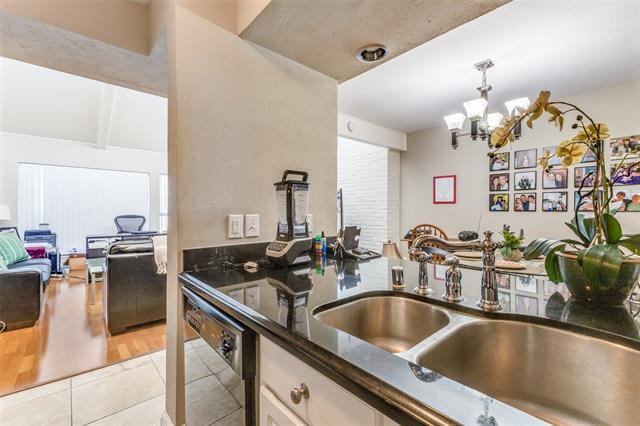 Photo - 5908 Sandhurst Ln Unidad 244