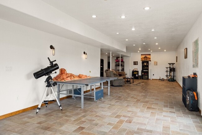 Photo - Private 1-Bed, 1-Bath Walkout Unit - Full ...