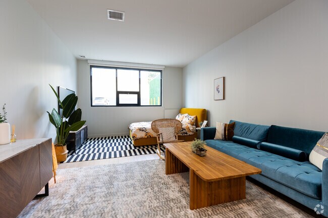 Studio, 1BA - 515SF