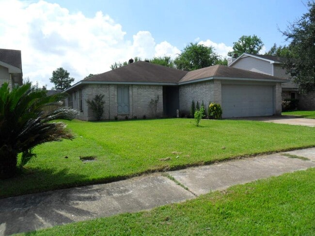 Photo - 18539 Lippizaner Dr