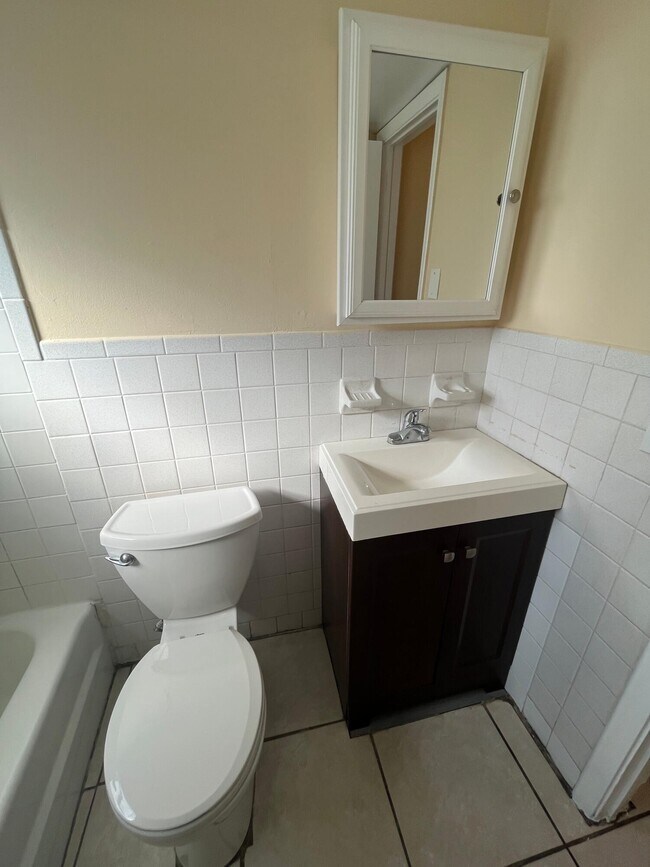 Photo - 700 S Broadway Unidad 4