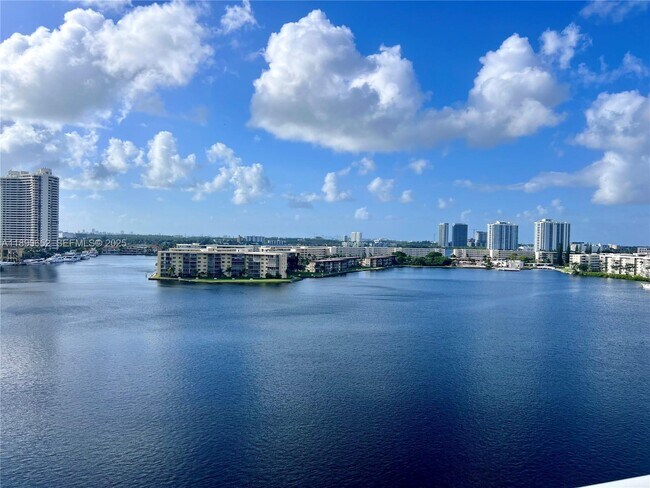 Photo - 2851 NE 183rd St Unit 1017E