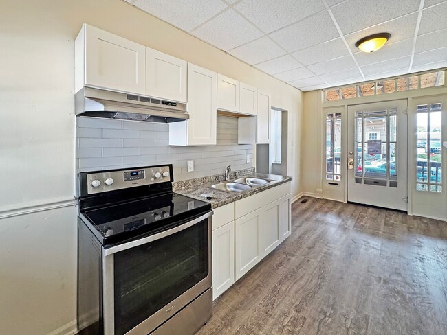 Building Photo - 108-110 N Broad Street Unit 110