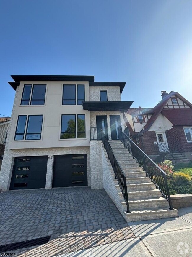 Building Photo - 67 W Harwood Terrace Unit 2 Rental