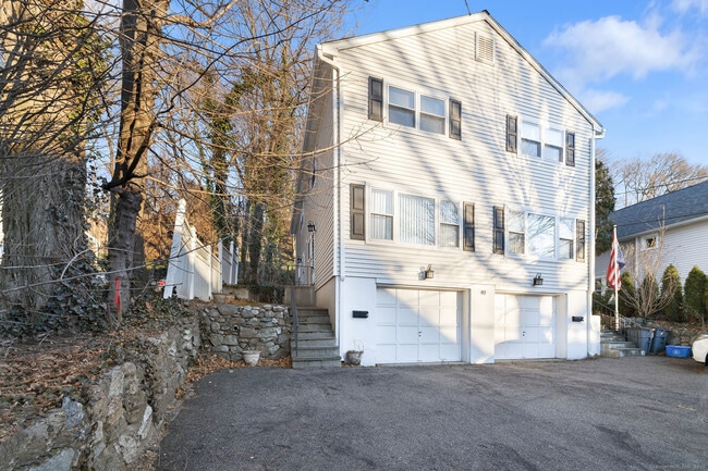 Building Photo - 49 Pemberwick Rd Unit B Rental