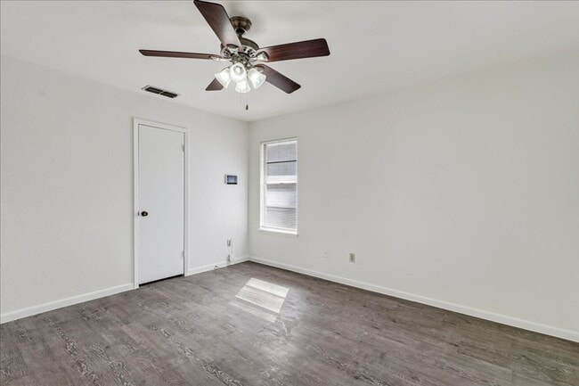 Photo - 1622 La Joya St