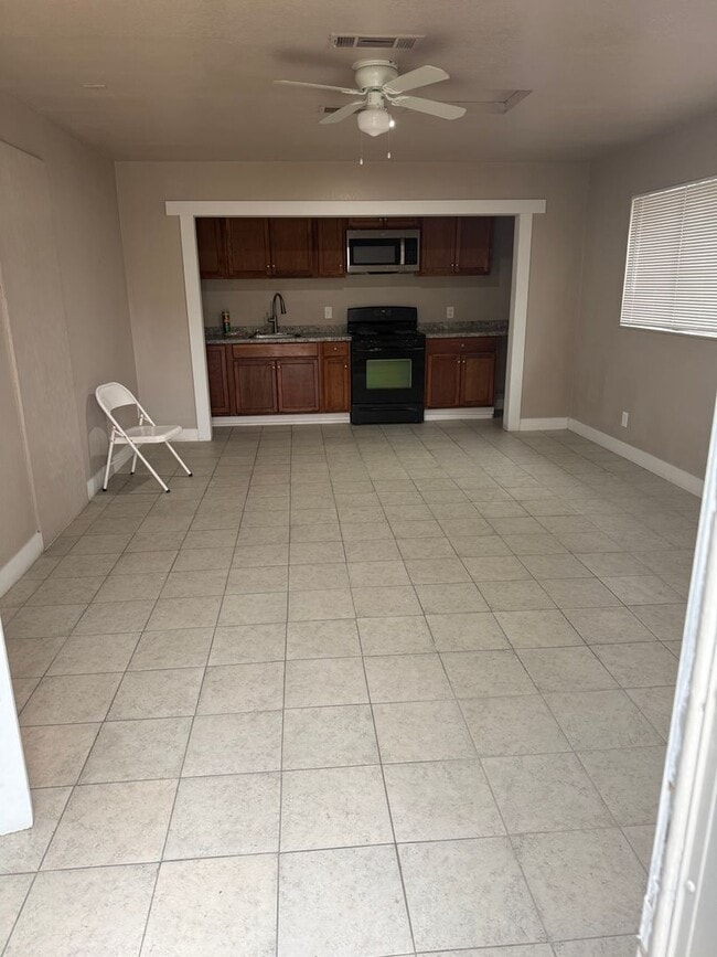 Photo - NEWLY RENOVATED 1BD 1BTH!! ALL UTILITIES INCLUDED! APPLY NOW!!