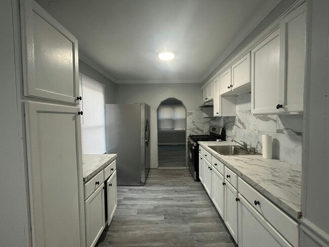 Photo - 25511 Pennie St