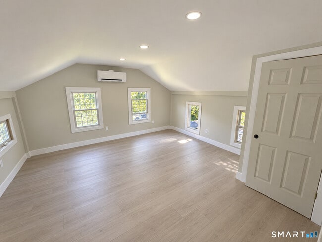 49 Dodgingtown Rd