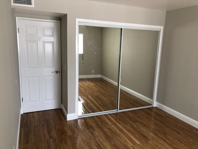 Photo - 14731 Erwin St Unidad 6