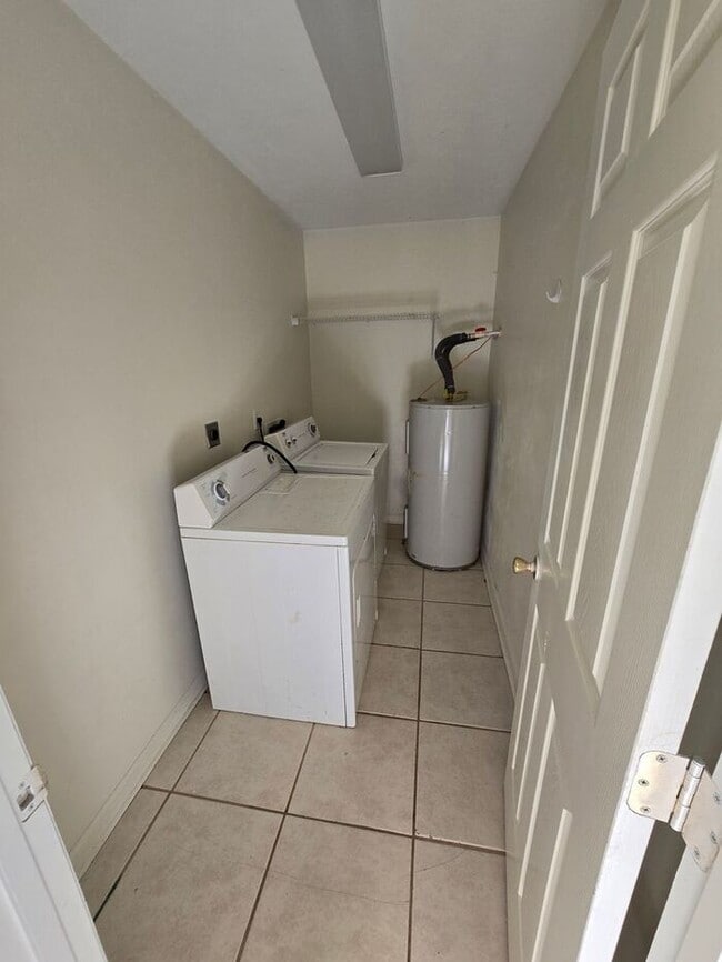 Photo - 3bedrooms 2.5 baths townhome Available Nov...