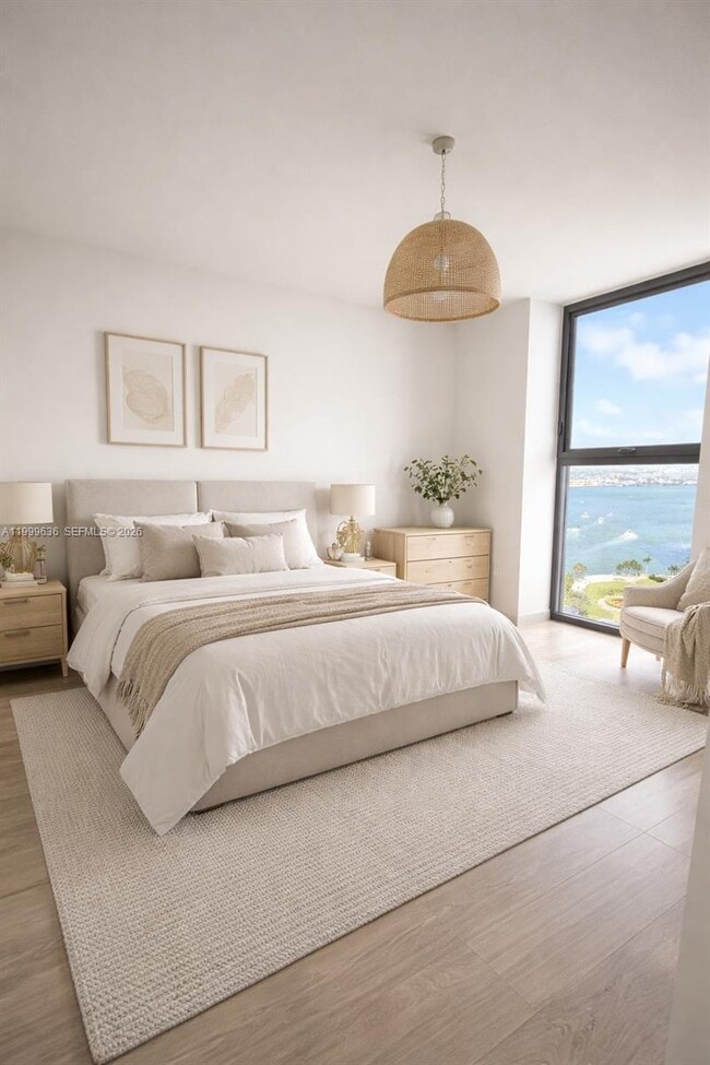 Photo - 77 SE 5th St Unit 1915