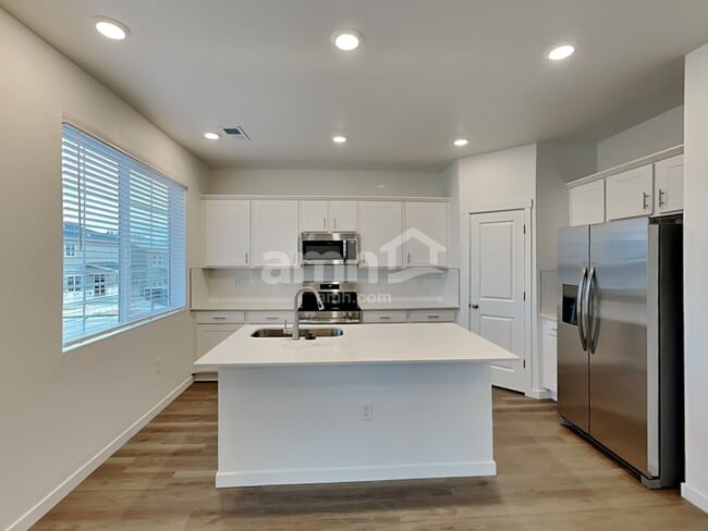 Photo - 6620 S Newbern St