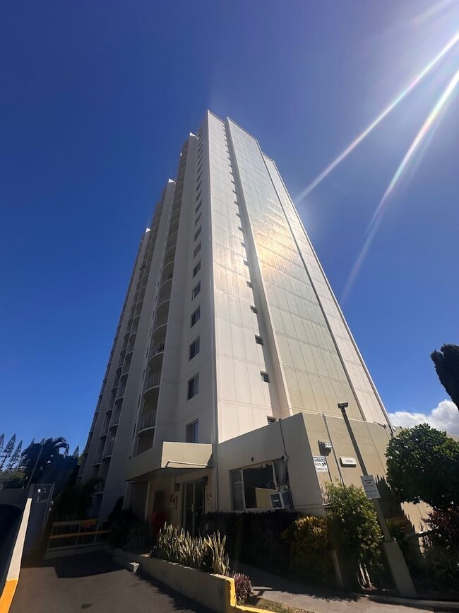 Building Photo - Moanalua Armstrong Unit Moanalua Armstrong