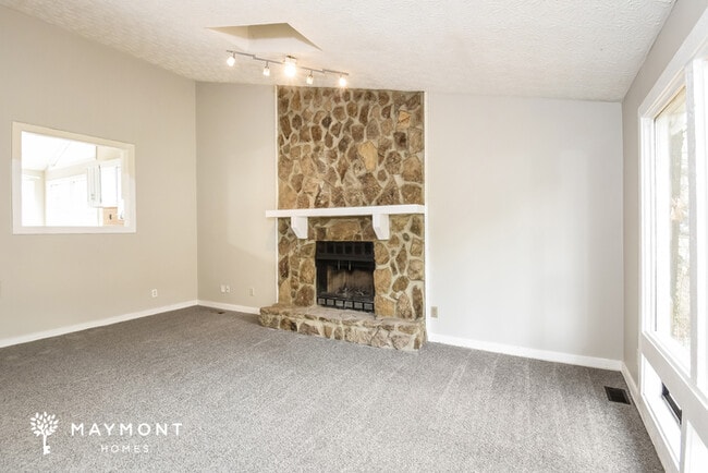 Photo - 312 New Crossing Trail E