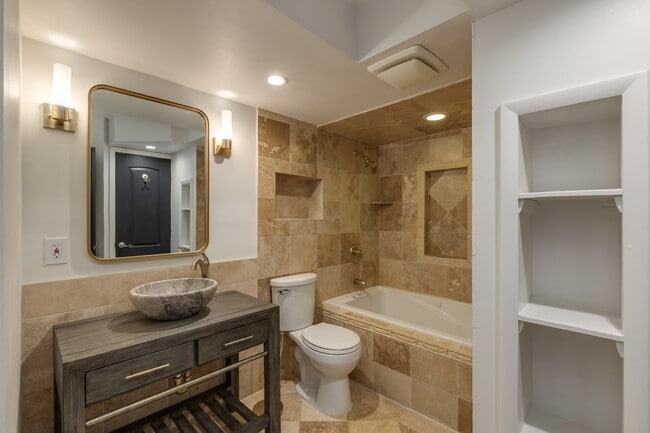 Photo - 18 Marina Isles Blvd Unidad #105
