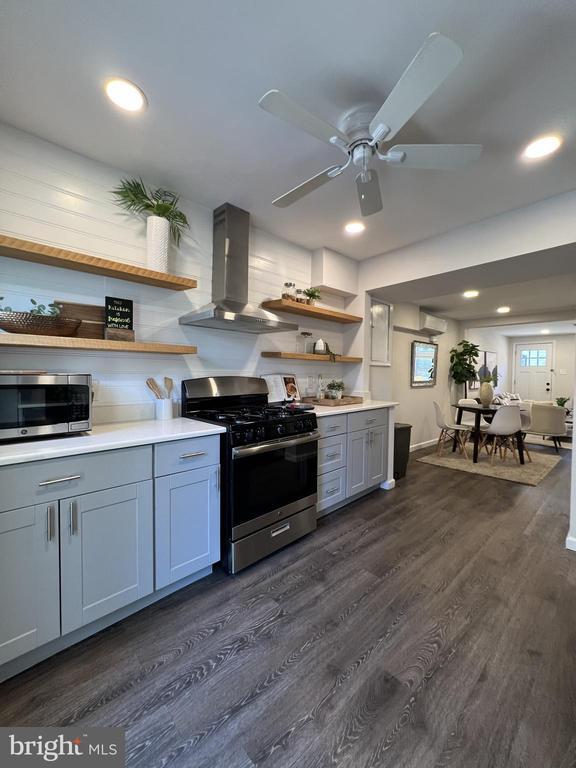 Photo - 324 S Castle St