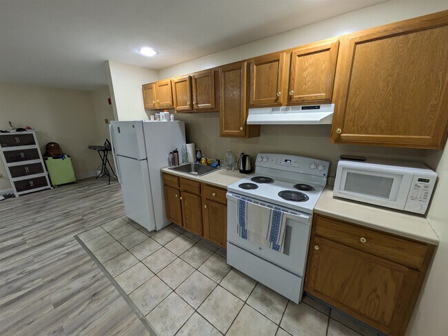 17 Pearl St Unit 22
