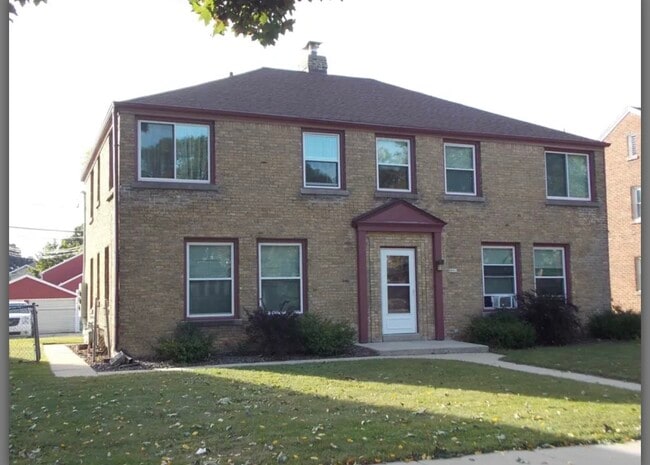 Photo - Mohawk 4-unit Unit 2