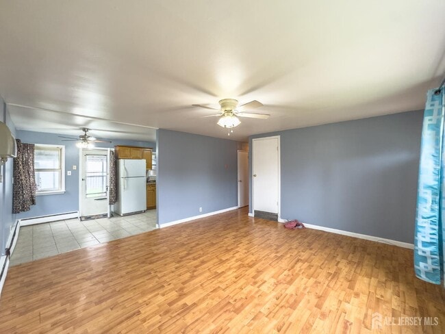 Photo - 66 Hagaman St