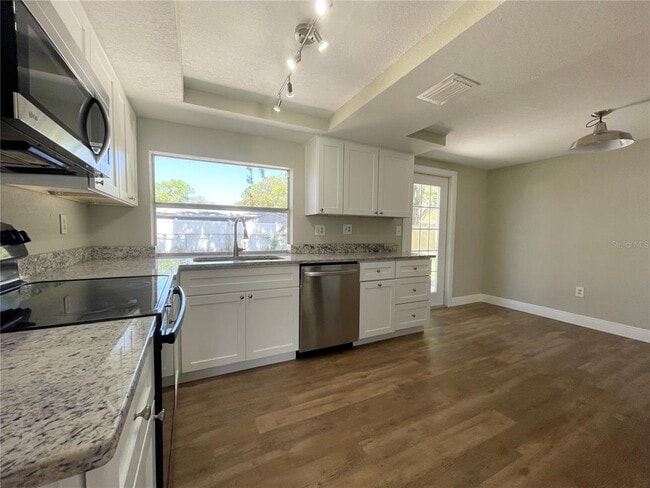 Photo - 7553 Cumber Dr