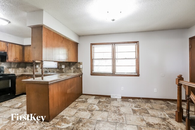 Photo - 4941 Wallace Ave