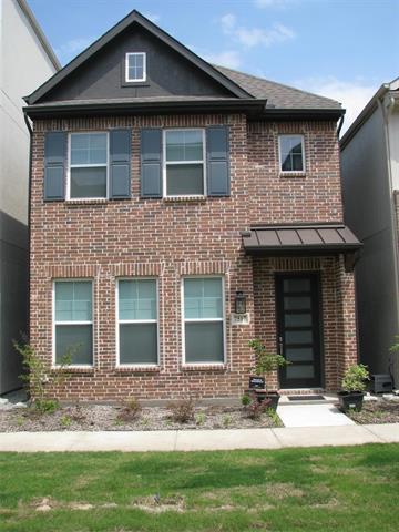 Photo - 7557 Laburnam Rd