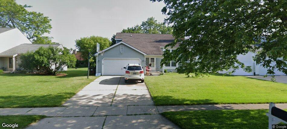 Photo - 870 Boxwood Dr