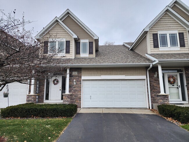 Building Photo - 13667 Couchtown Ave