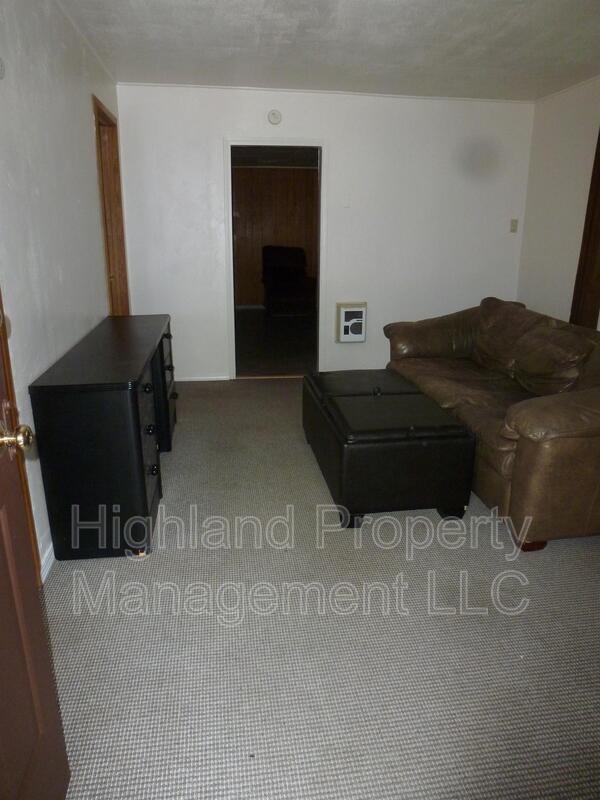 Photo - 1170 NE Harvey Rd Unit #B