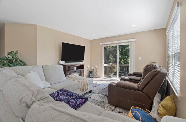 Photo - 1247 Waverly Dr