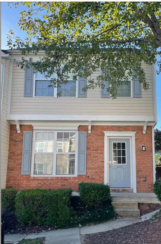 Photo - 2240 Kilmington Sq (Alpharetta, GA)