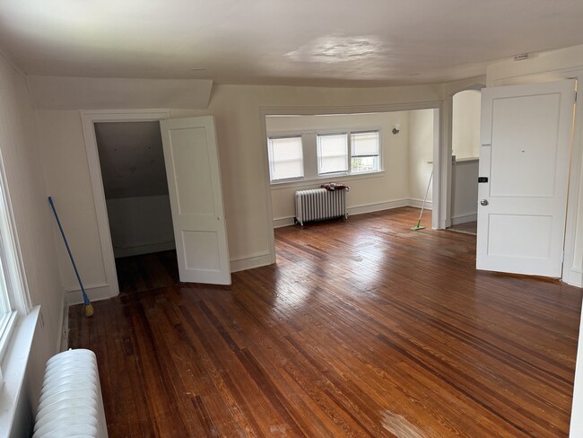 Photo - 606 Penfield Ave Unit 3