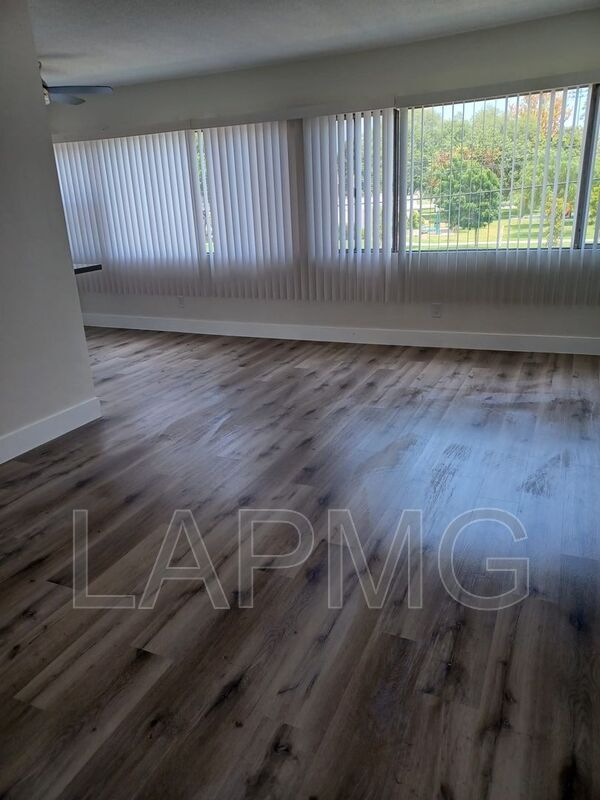 Photo - 10919 Pioneer Blvd