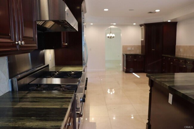 Photo - 4818 Lemona Ave