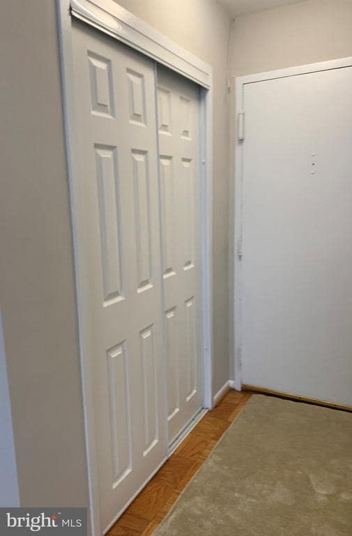 Building Photo - 1210 N Taft St Unit 812