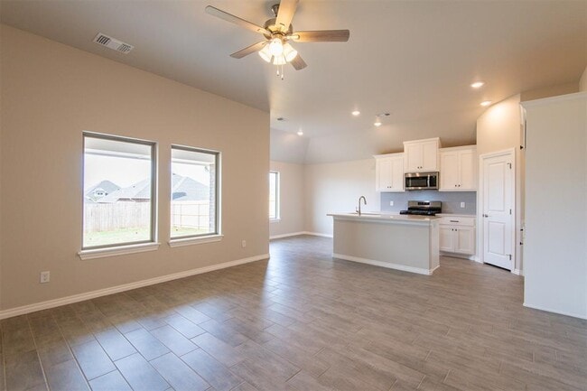 Photo - 8401 NW 162nd St