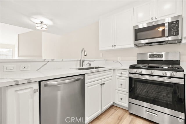 Building Photo - 5530 Owensmouth Ave Unit 325 Rental