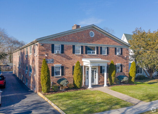 Building Photo - Park Ridge Manor Apartments