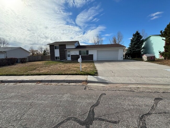 4 Bedroom 1 1/2 Bath On Rio Verde St. - 4 Bedroom 1 1/2 Bath On Rio Verde St. House