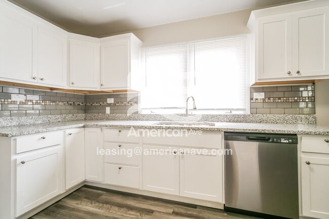 Photo - 2171 11th St SW