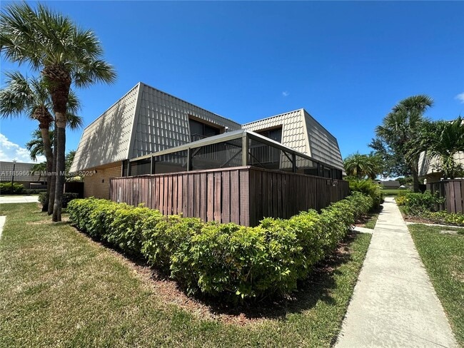 Building Photo - 6215 62nd Way Rental