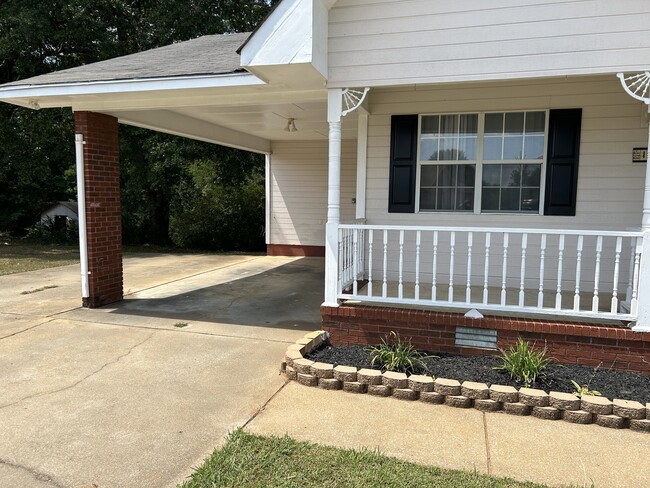 Photo - 11 Lone Oak Dr