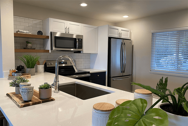 Photo - Harbor Point