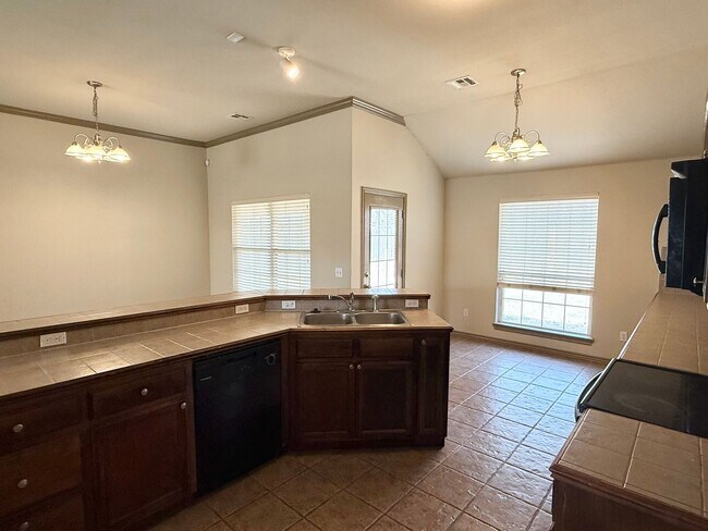Photo - Gorgeous Four Bedroom Home in Scissortail Landing of Edmond