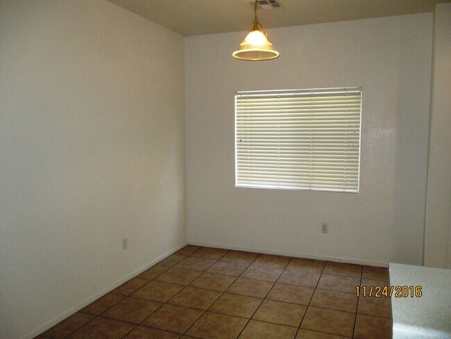 Photo - Henderson 3 Bedroom Townhouse!