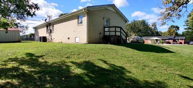 Photo - 1005 Chichester Ave Unit 1005 1